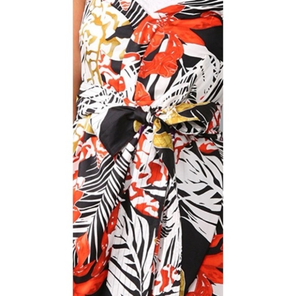 See by Chloe Safari Belted Heart Dress - Picture 6 of 7